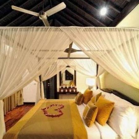 אומאלאס Villa Cantik מראה חיצוני תמונה
